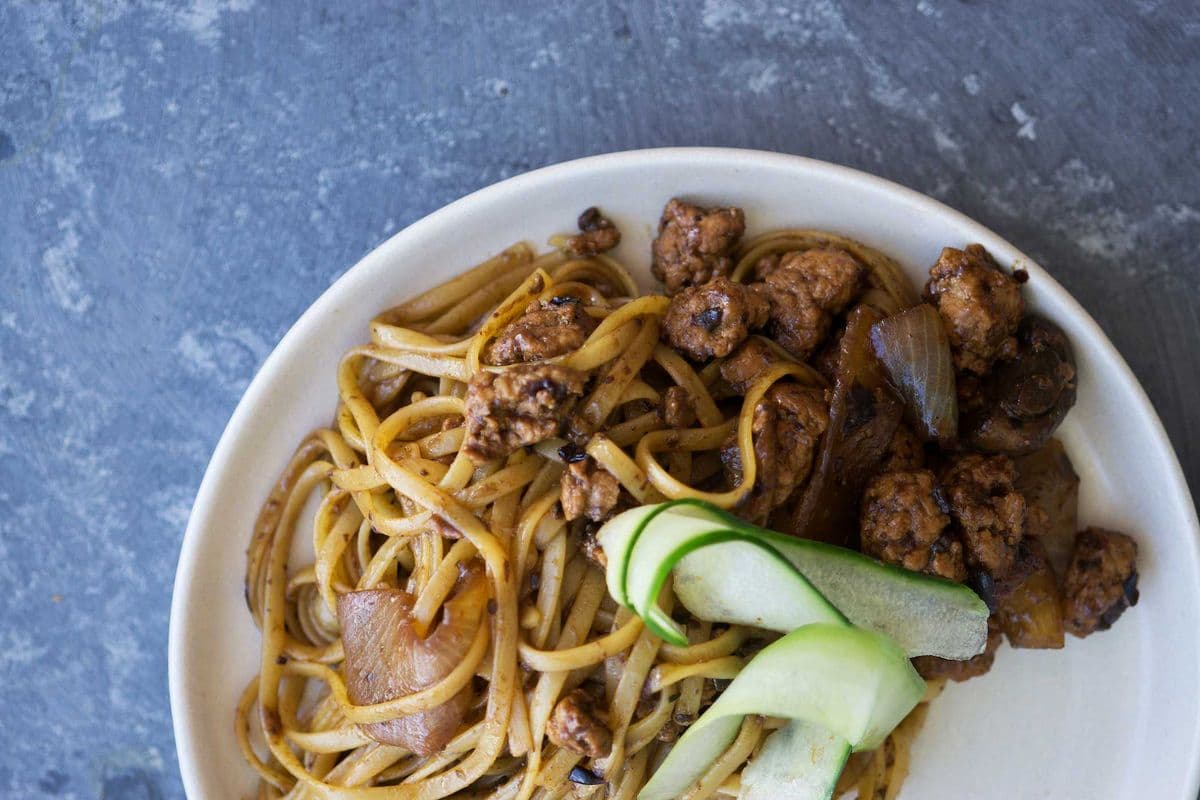 656 Vegetable Black Bean Fried Noodle