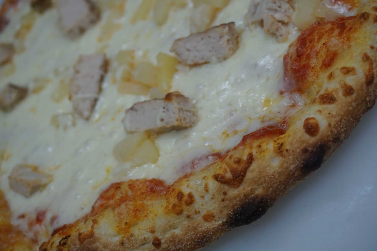 Large Hawaiian Pizza