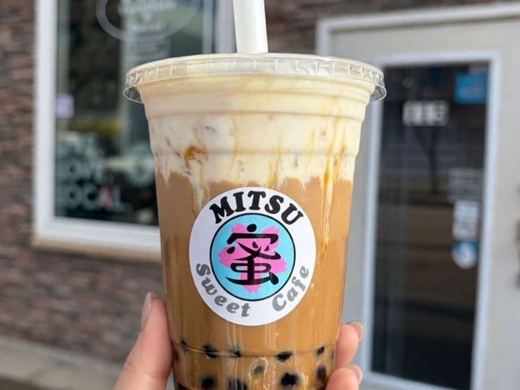 Traditional Caramel Milk Tea Cloud
