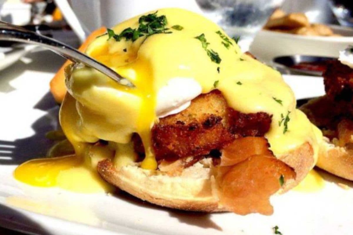 Crab Cake Benny