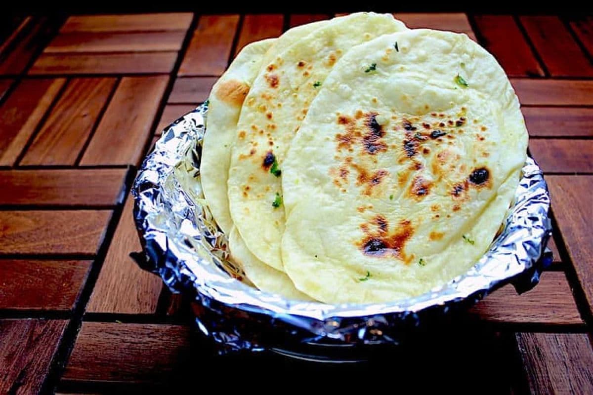 Garlic Naan (1 pc)