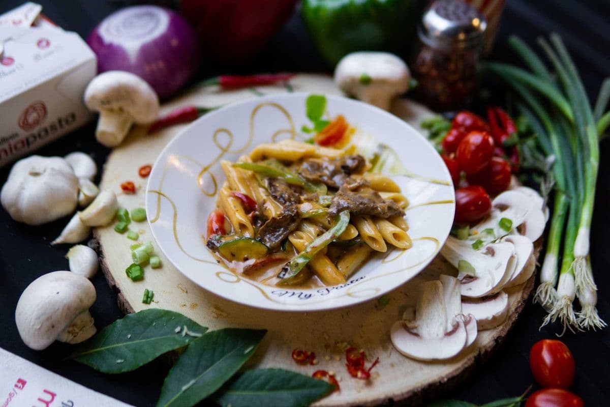 Regular Thai Beef Pasta
