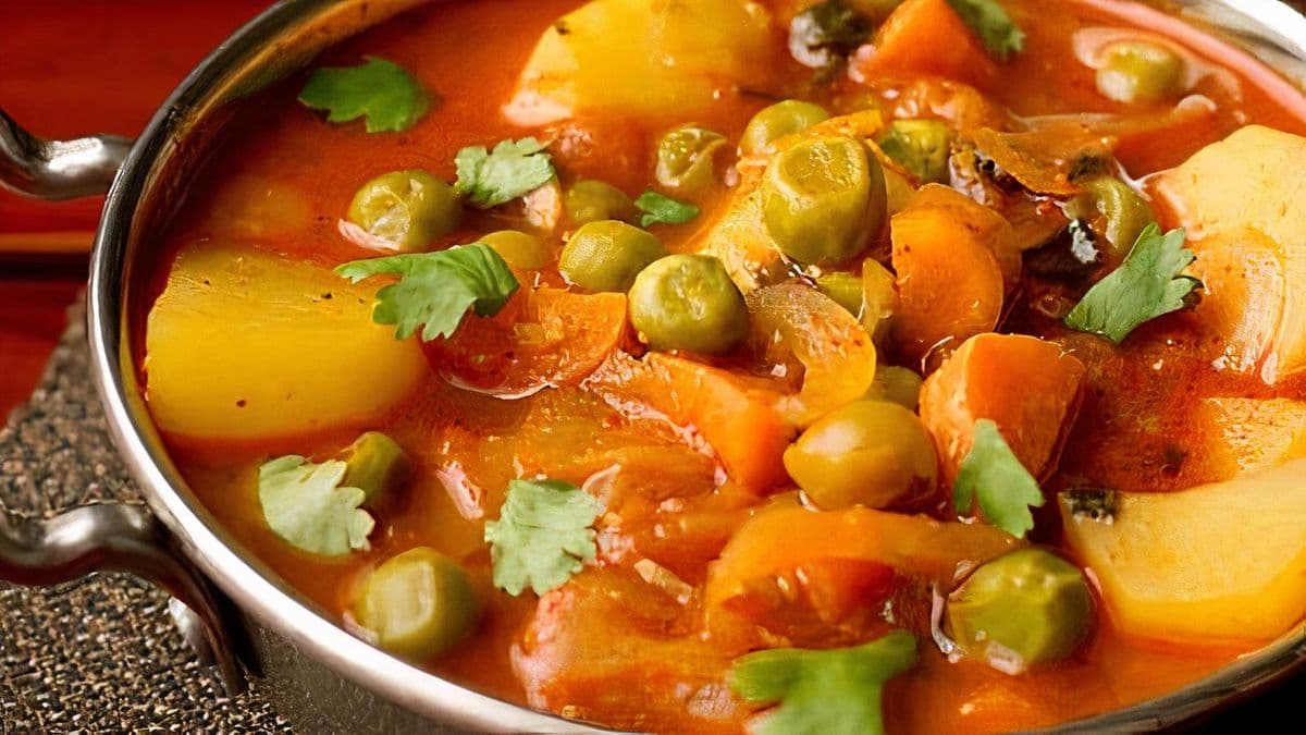 Mini Veg Curry/Pappad/Rice( 12 oz)- Special