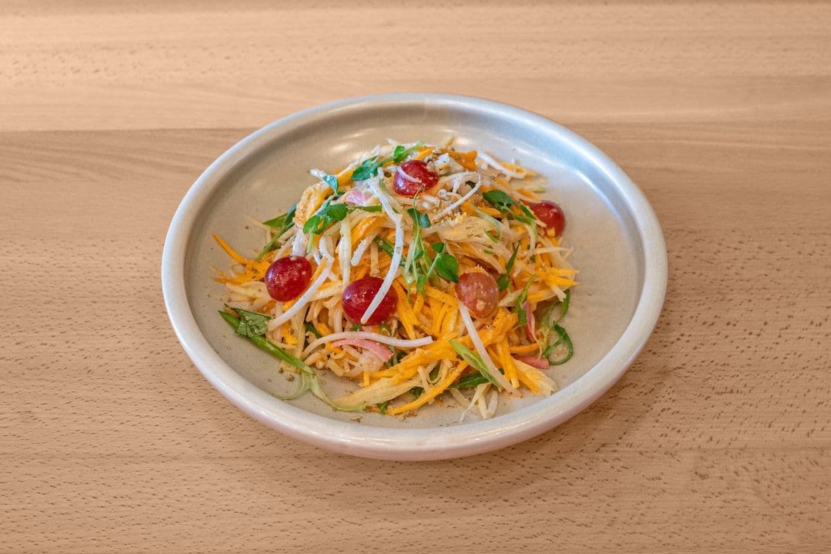 Green Papaya and Squash Slaw
