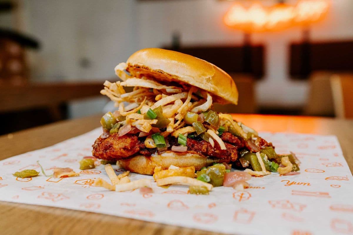 Crispy Hakka Chilli Chicken Combo