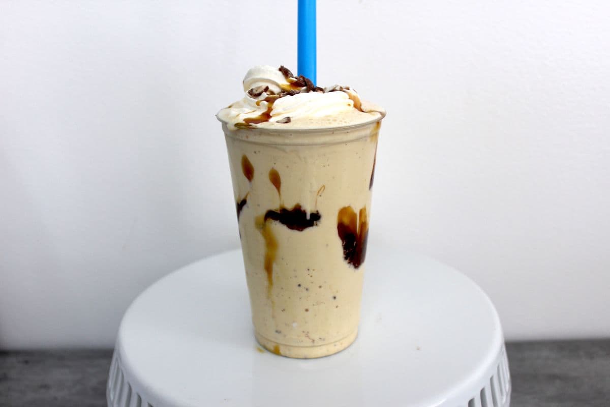 Salted Caramel Milkshake (20 oz)