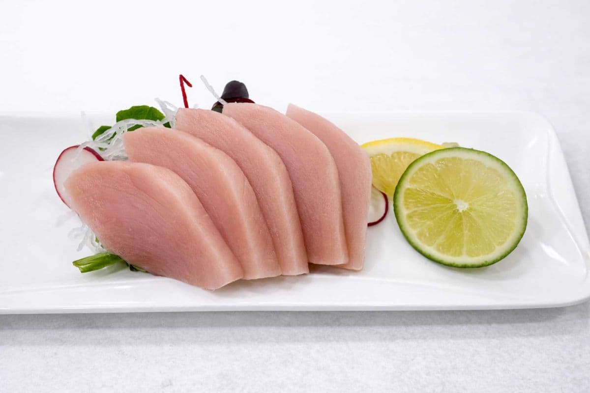 Half Tuna Sashimi (5pc)