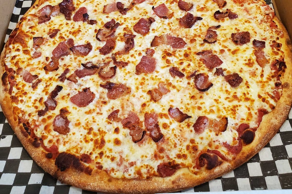 Small Bacon Pizza
