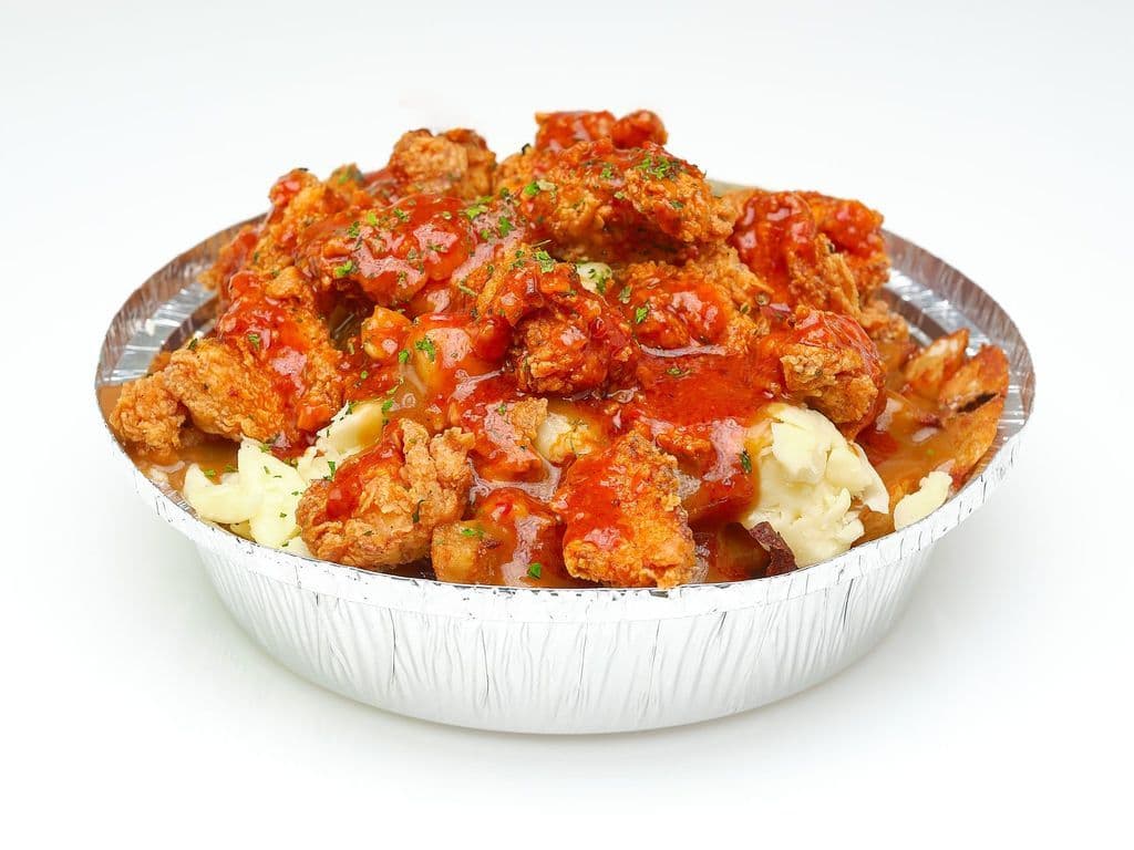 POUTINE PIRI PIRI POULET