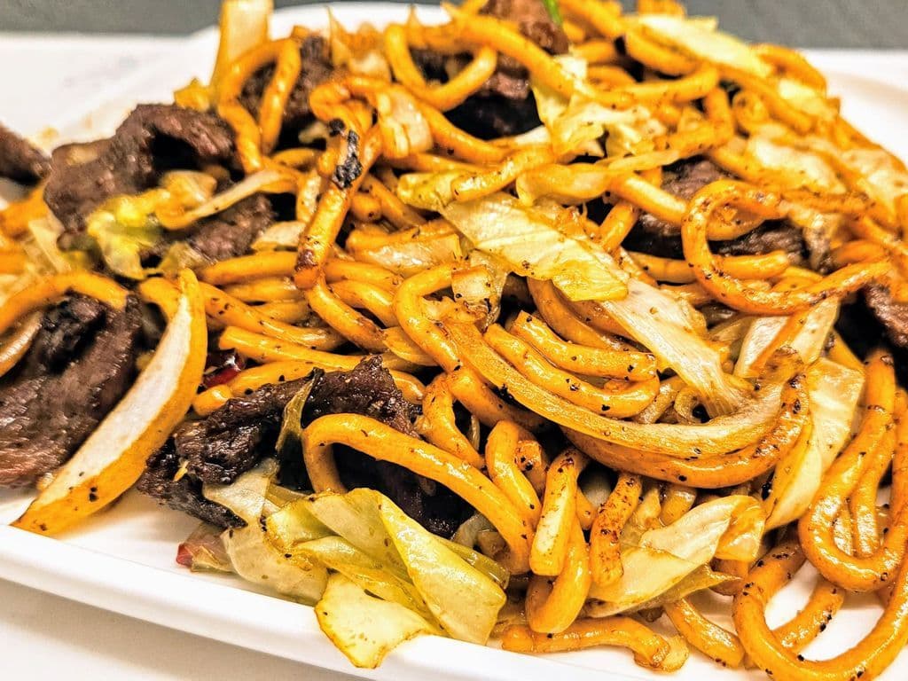 N6 Black Pepper Beef Fried Udon 黑椒牛肉炒烏冬