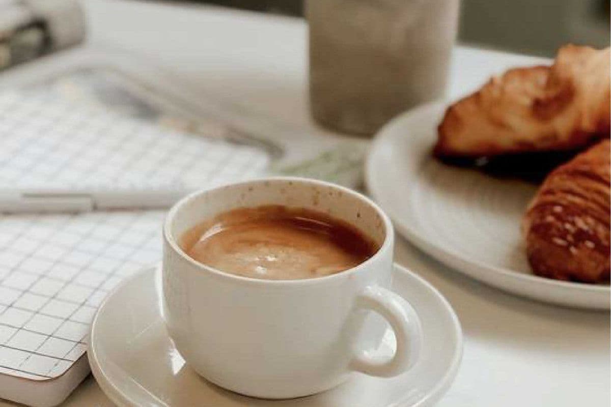 Espresso allongé (double) / Tall Espresso (double)