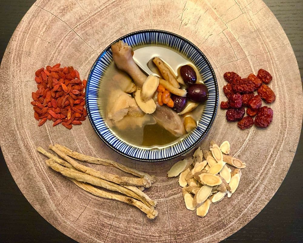 S14. Chinese Herbs Chicken Soup (800 ml)