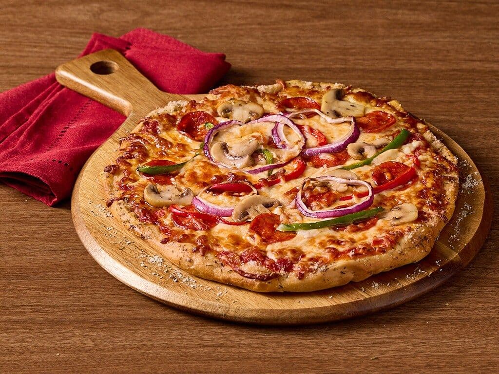 Deluxe Pizza