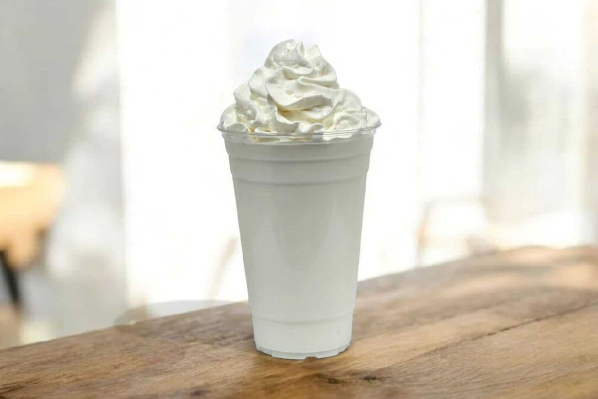 Vanilla Milk Shake (20 oz)