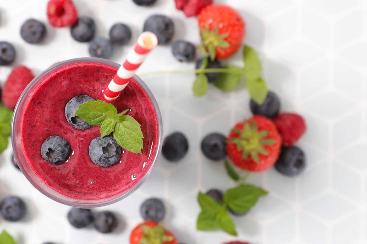 Berry-licous Smoothie (16 OZ)