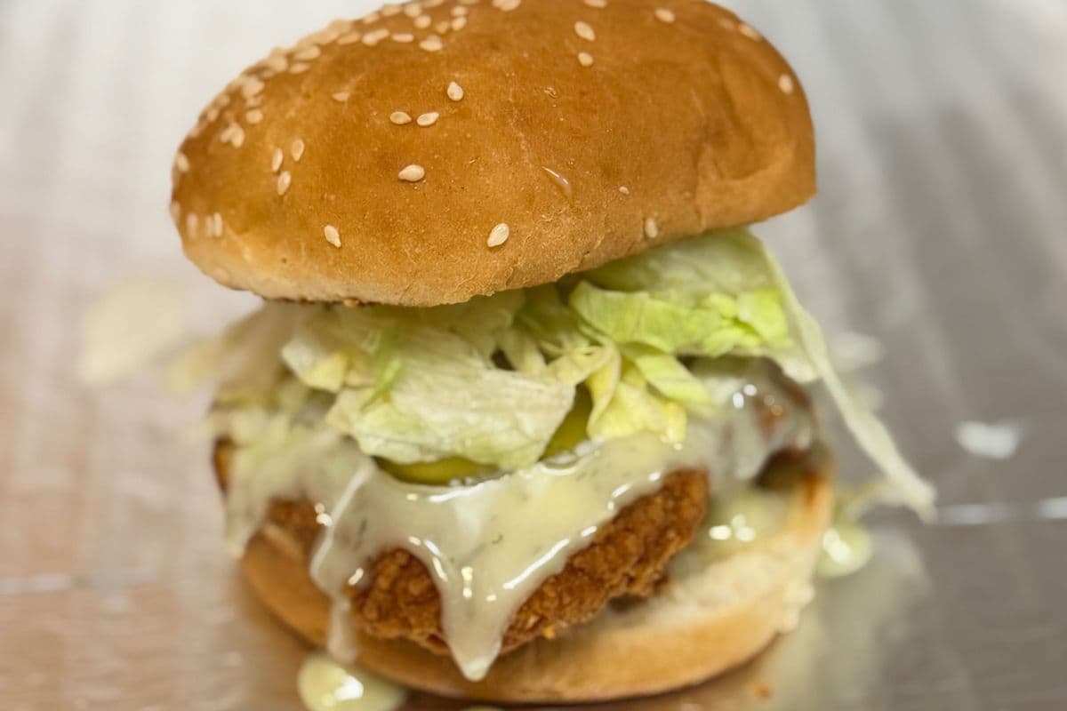 Junior’s Honey Dill Spicy Chicken Burger