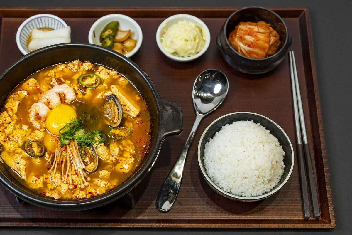 Kimchi Soondubu Set