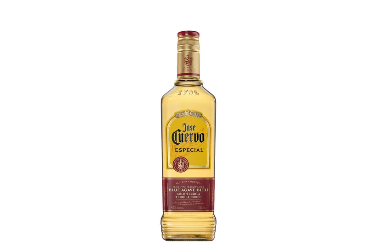 Jose Cuervo Gold (1 x 750ml bottle)