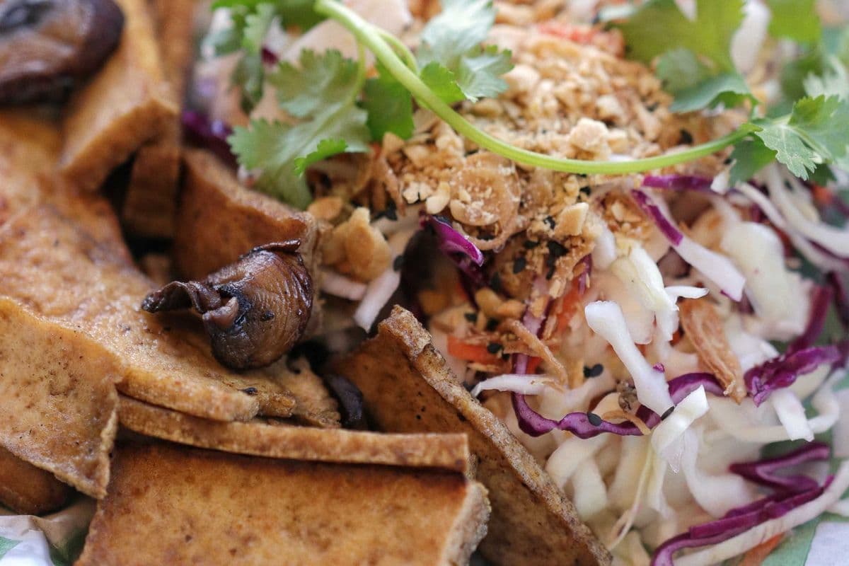 Viet Slaw with Sauteed Tofu & Mushroom (Vegan)