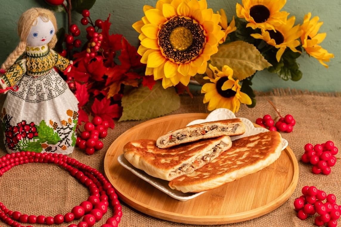 Ukrainian Palianycia Chicken & Mushrooms