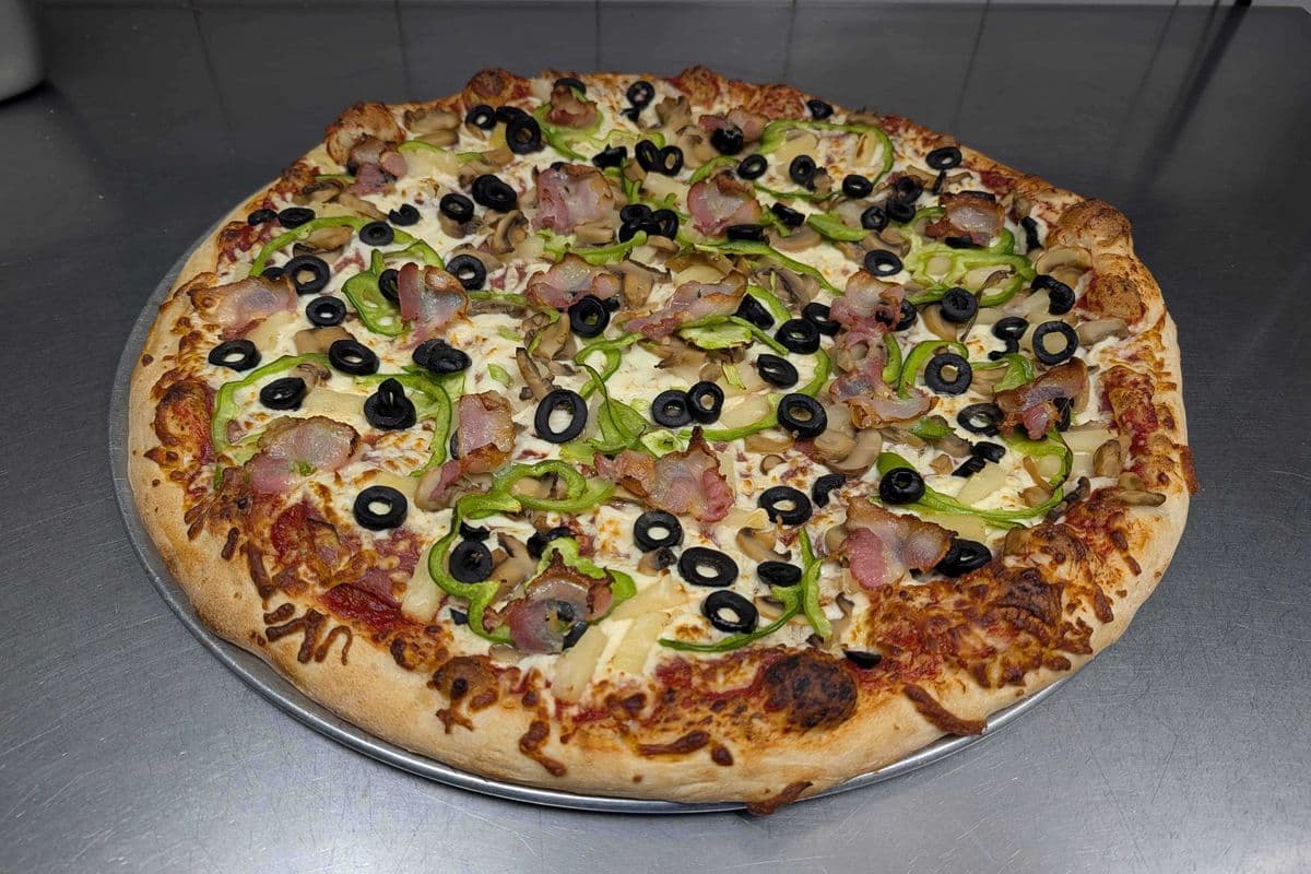 Small Santa Maria Pizza