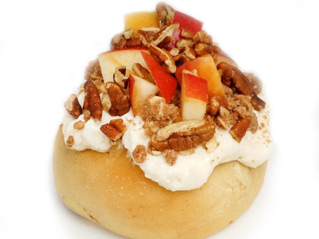 Caramel Apple Pie Roll*