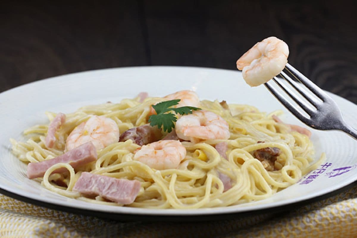 C01. Prawns and Ham in Creamy Corn Bacon Sauce with Spaghetti