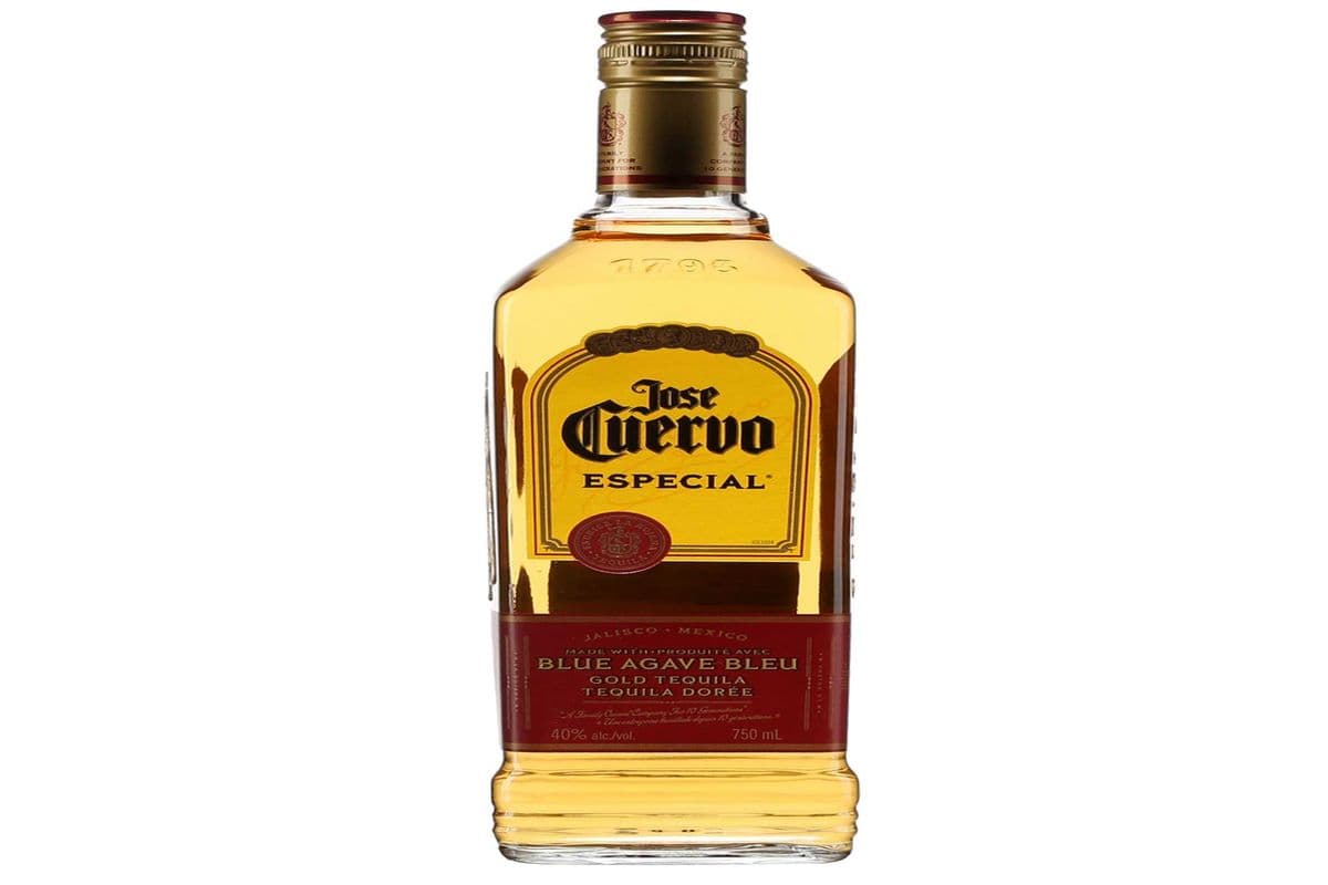 JOSE CUERVO GOLD TEQUILA 750 ML (1 x 750 ML)