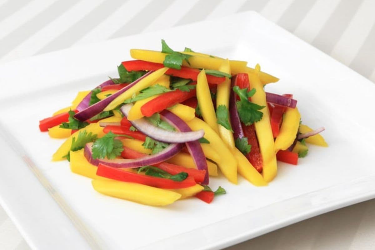 Salade à la mangue végétalienne / Vegan Mango Salad