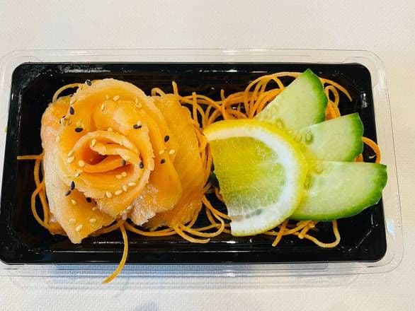 A02 Smoked Salmon(9pcs)