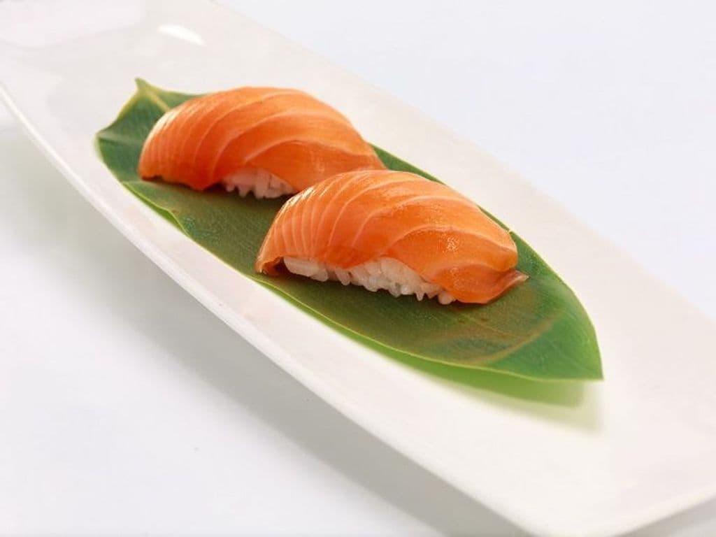 144. Salmon Sushi(1pc)