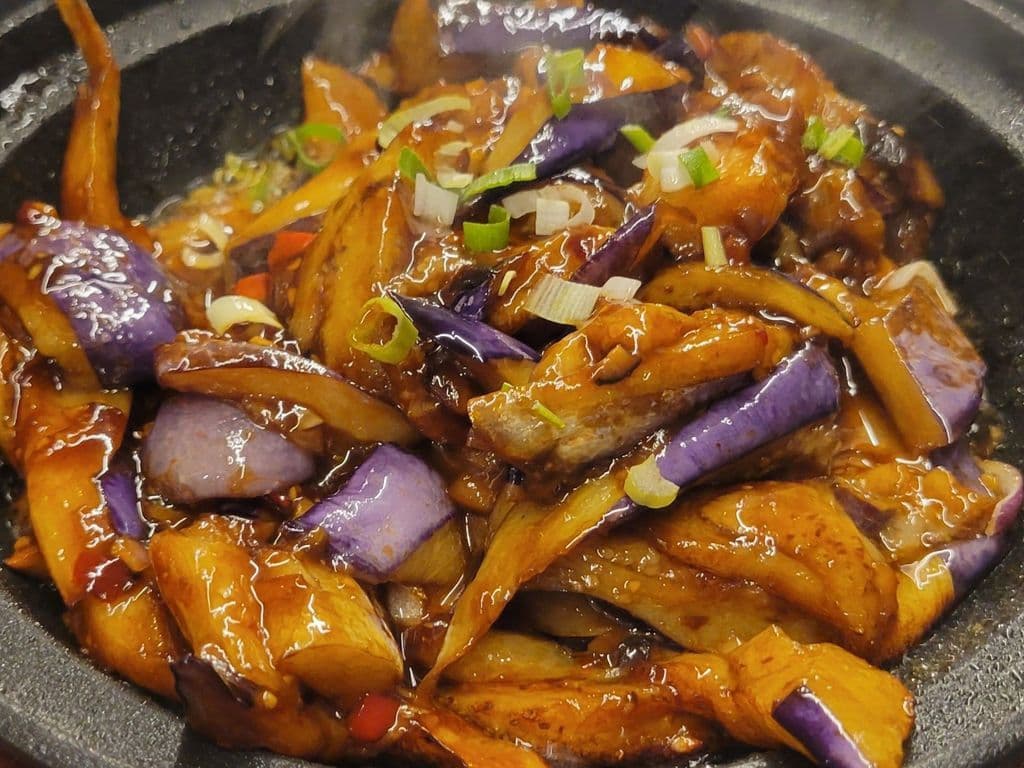 HP6 Eggplant in Chili Sauce 魚香茄子