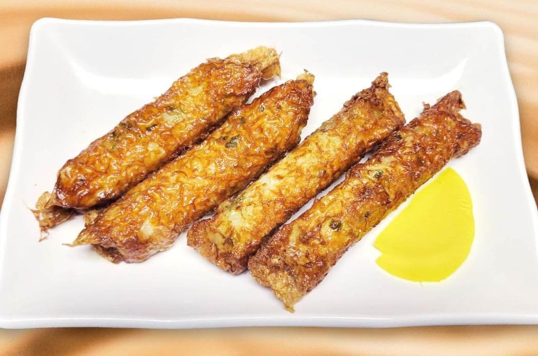 Deep Fried Shrimp wrapped by tofu sheet / 炸府城蝦捲