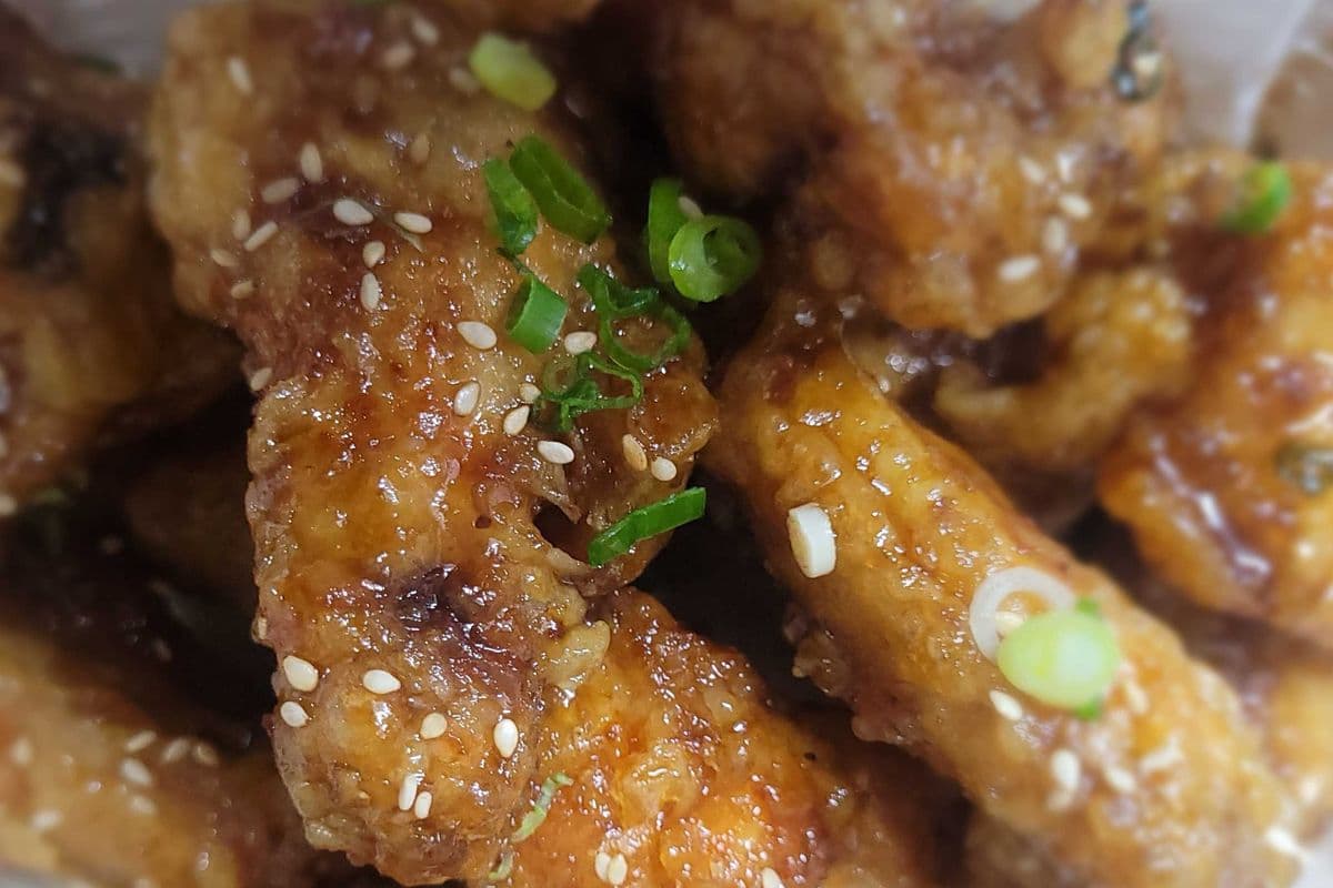 Boneless BTS-HONEY "Best Tasty Soy-garlic honey sauce Chicken"