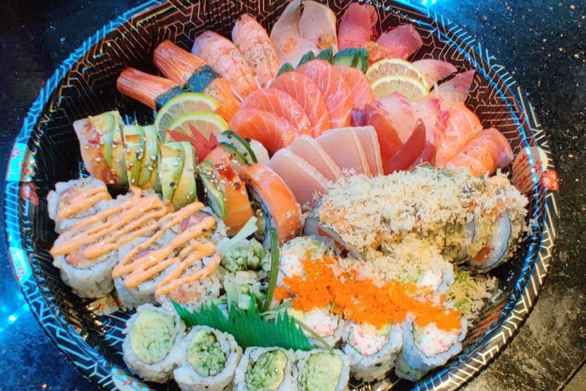Sashimi & Sushi & Roll 60 Pcs