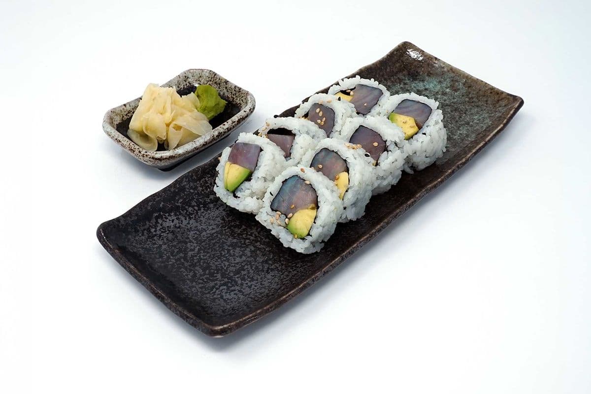 Tuna Avocado Roll (8 pcs)