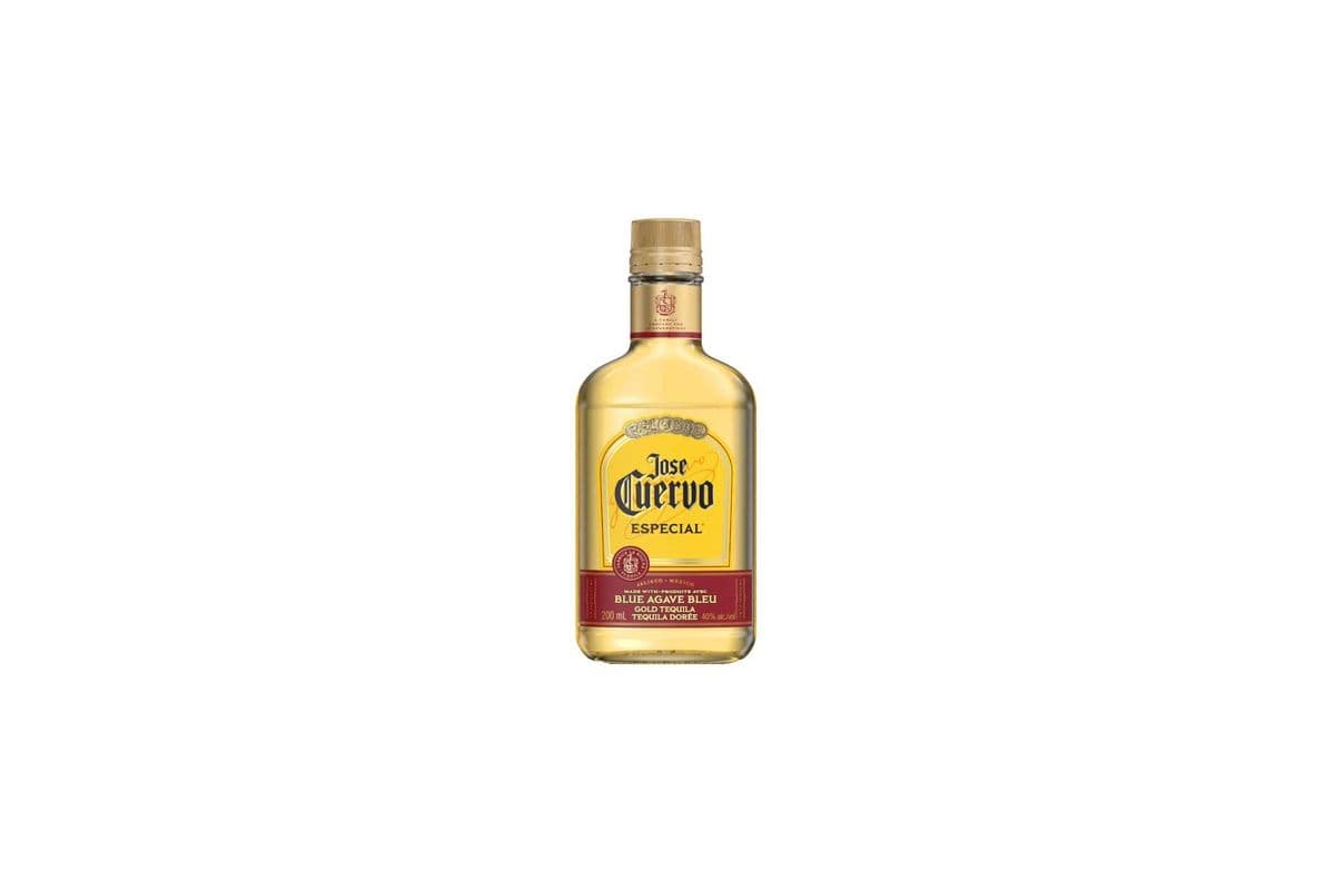 Jose Cuervo Gold Tequila (1 x 200ml)