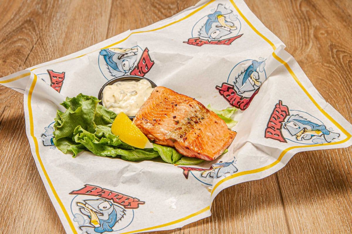 Salmon (1 pc)