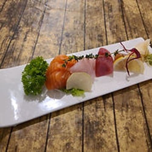 Sashimi Appetizer (8Pcs)
