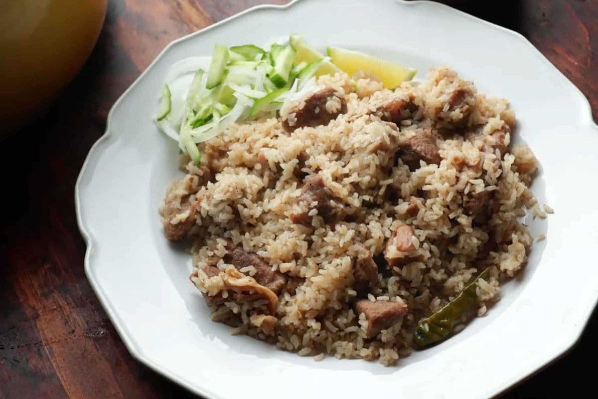 Beef Tehari w/egg and salad