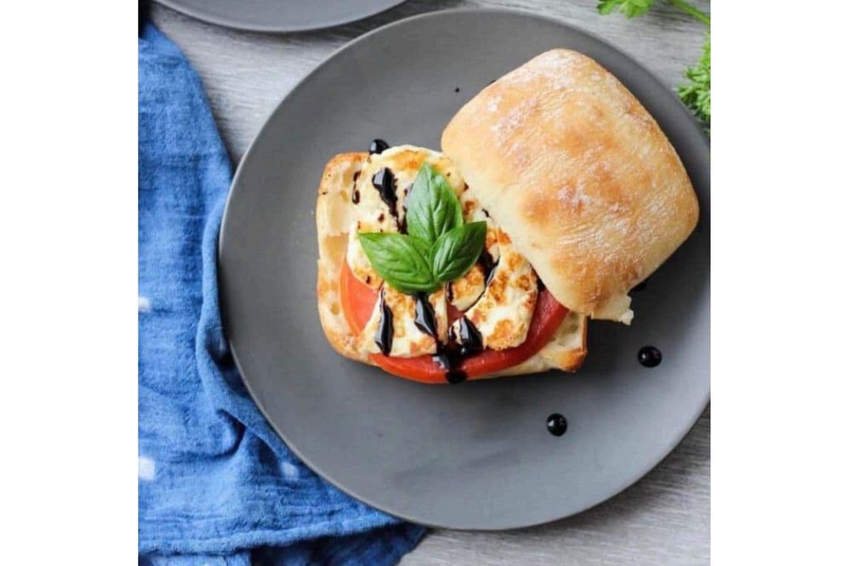 Grilled Halloumi Sandwiches