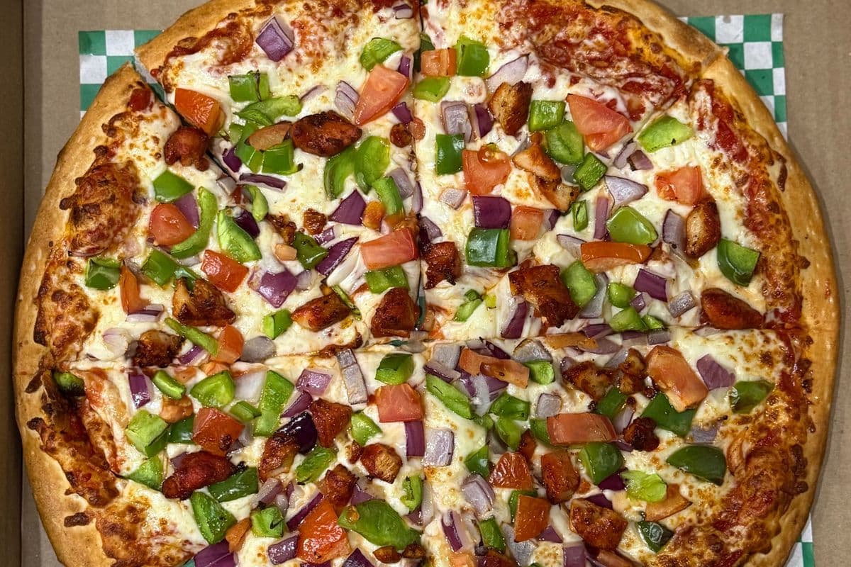 Pizza Au Poulet/ Chicken Pizza