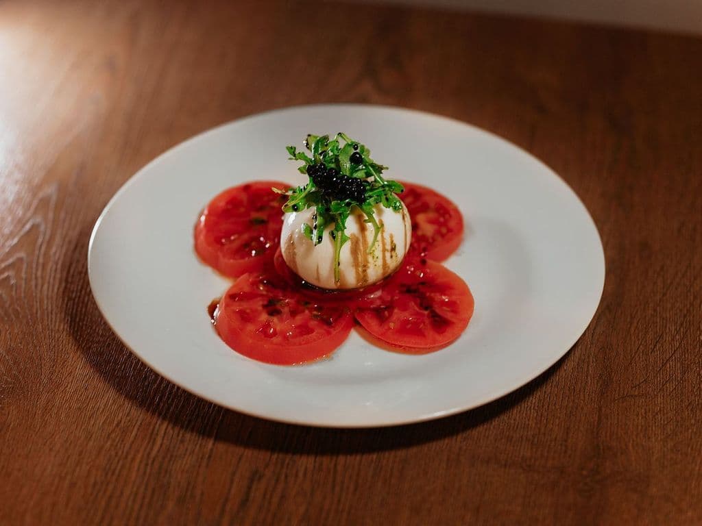 Burrata Caprese