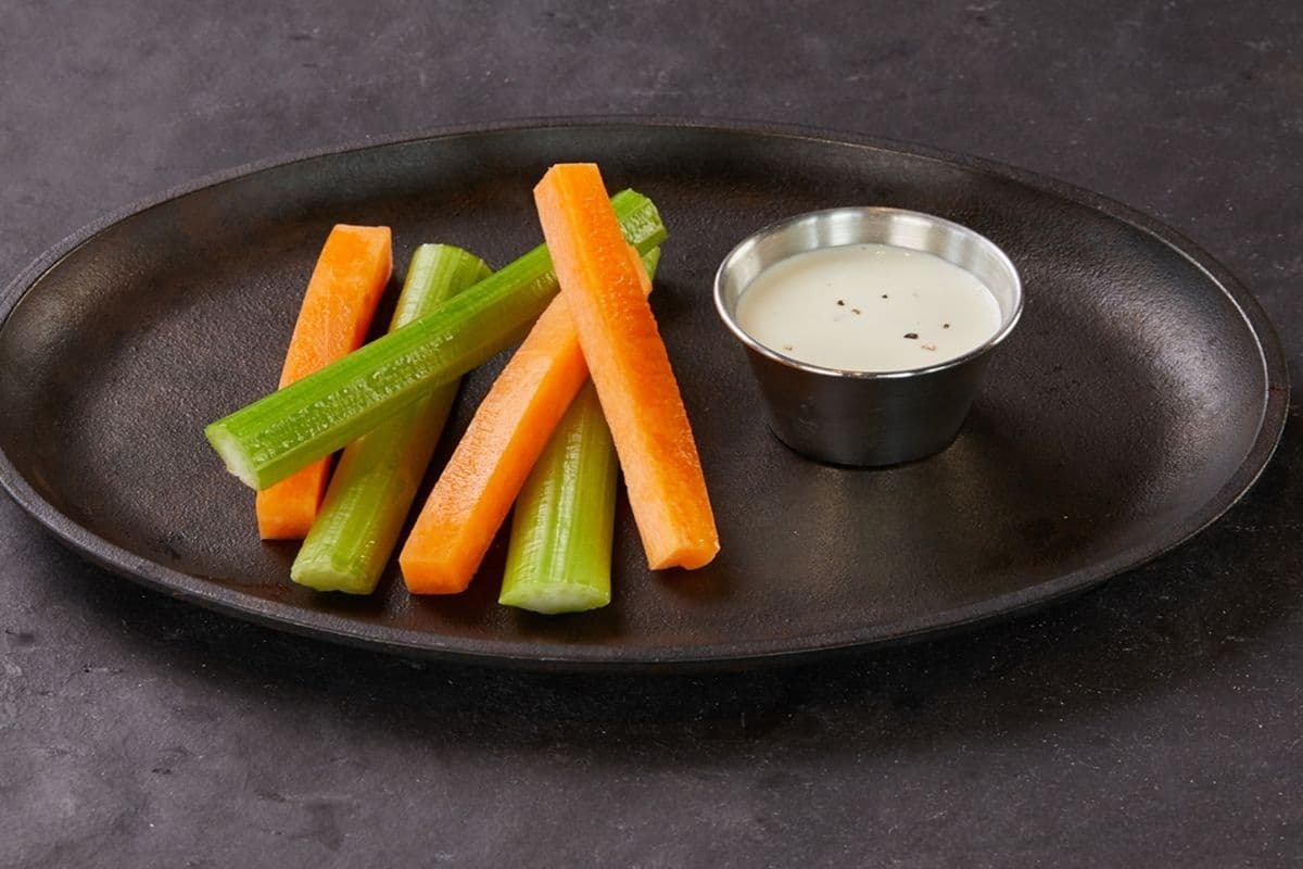 CARROTS, CELERY & DIP
