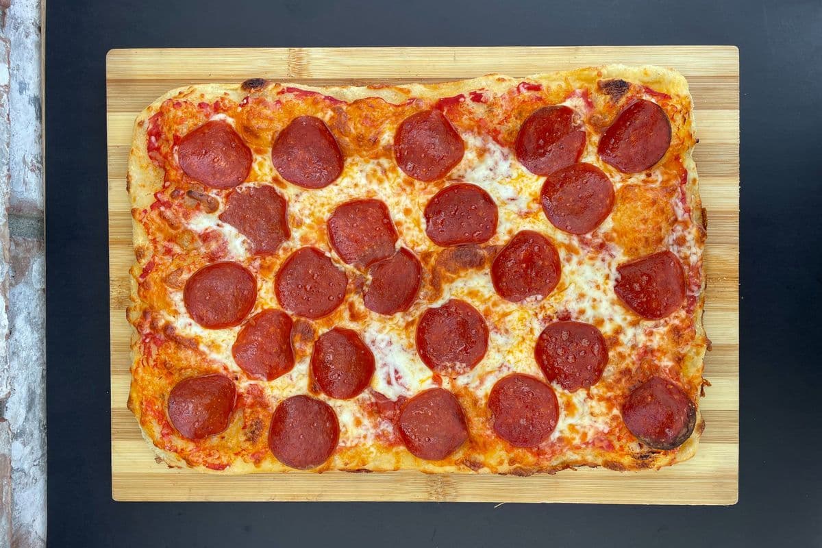 Kids' Pepperoni Pizza (Medium 13in)