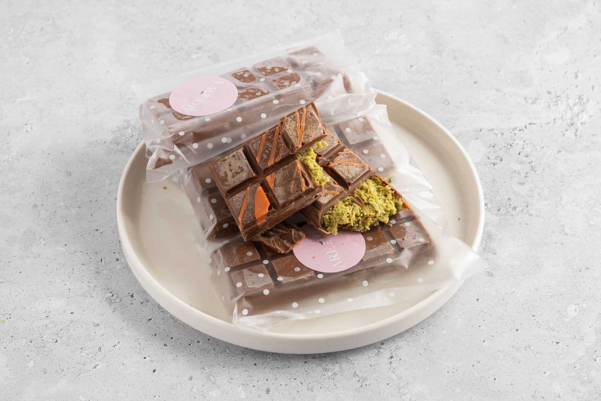 Pistachio Kunafa Chocolate (80 g)