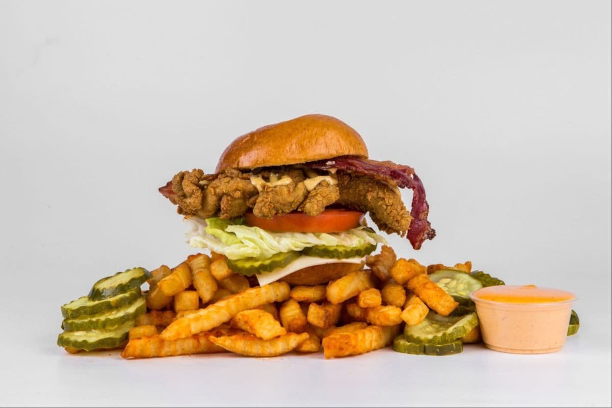 Crispy Chicken Deluxe Slider with Fries and Pop