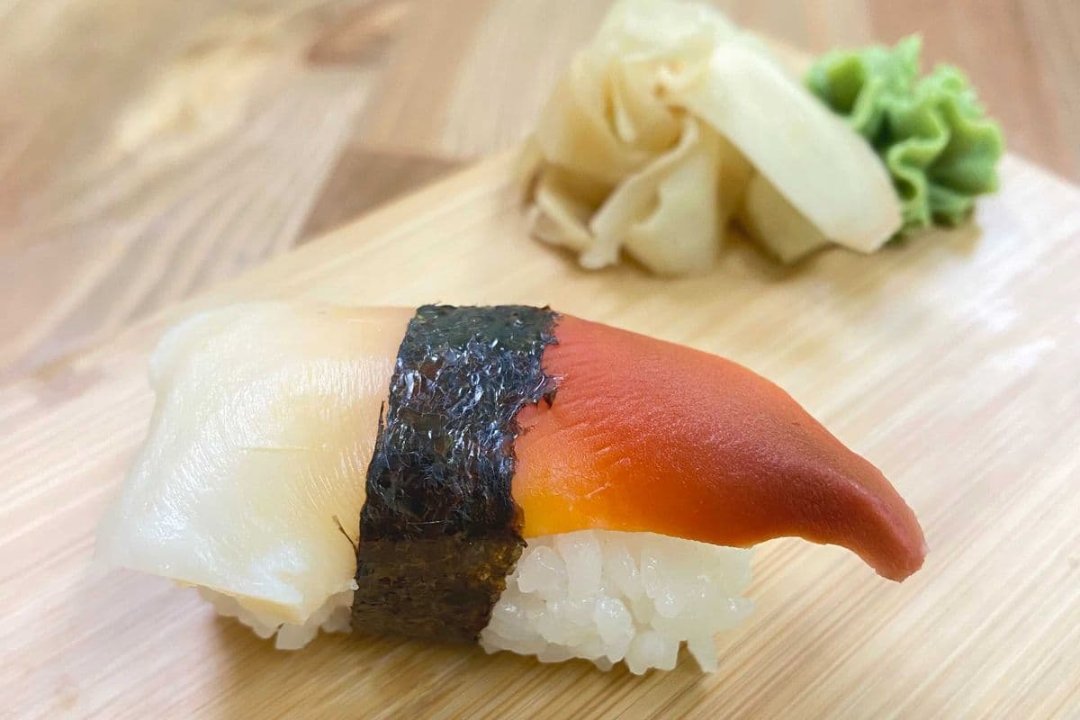 Hokkigai Nigiri Sushi