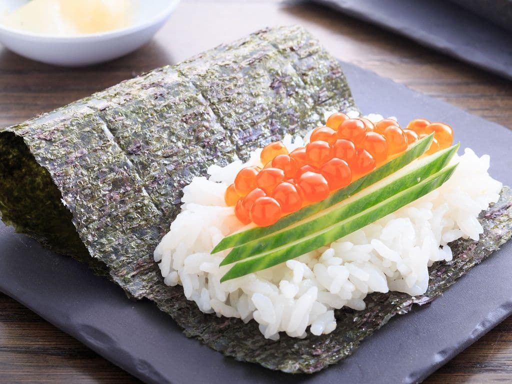 Ikura Temaki