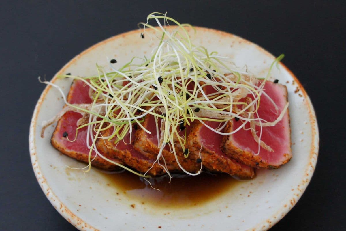 D1010 Tuna Tataki